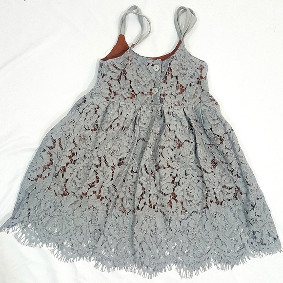 Girls Lace Dress - Picture 5 of 7